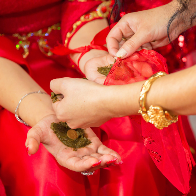 Kına Tahtı ve Dekorasyon Detayı